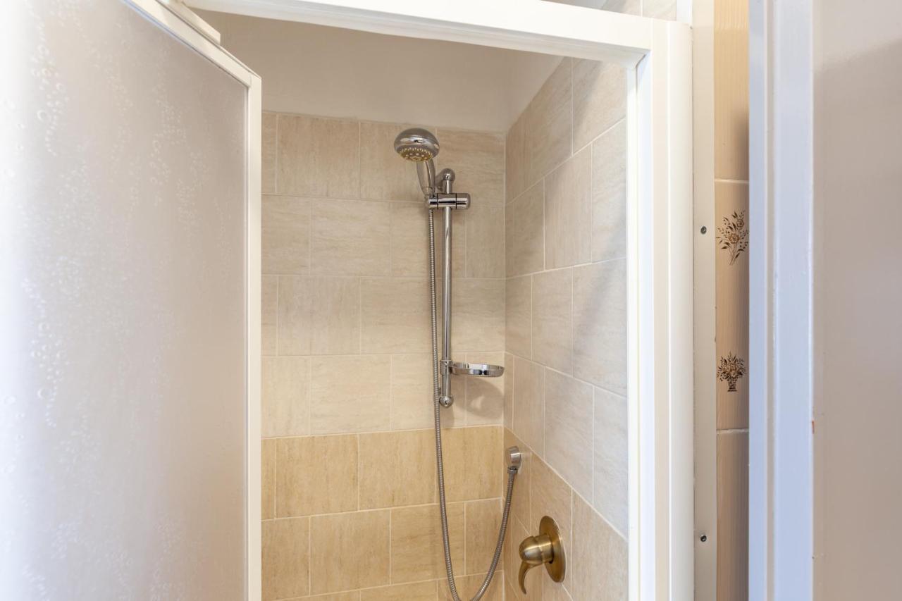 Residence Caravel 9 Lido di Camaiore Zewnętrze zdjęcie